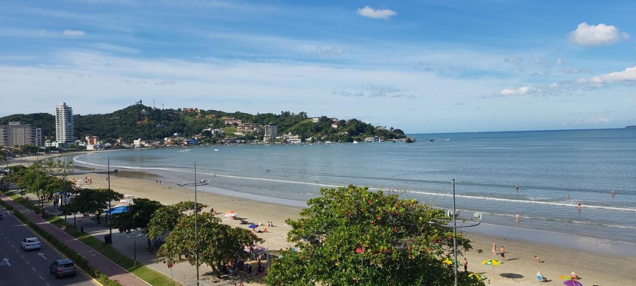 Apartamento De Cobertura Frente O Mar Itapema