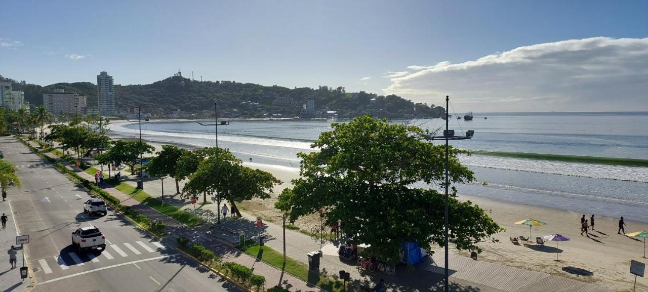 De Cobertura Frente O Mar Apartamento *